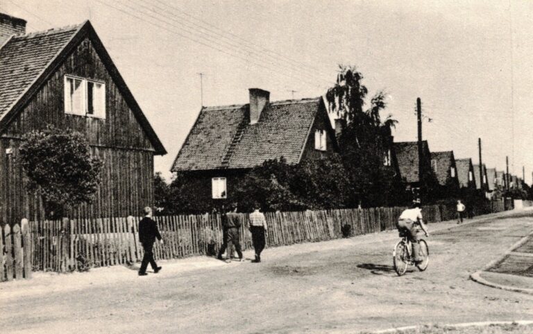 Pierwsze powojenne osiedle Gdańska powstało z drewna – gotowe domy przypłynęły z Finlandii
